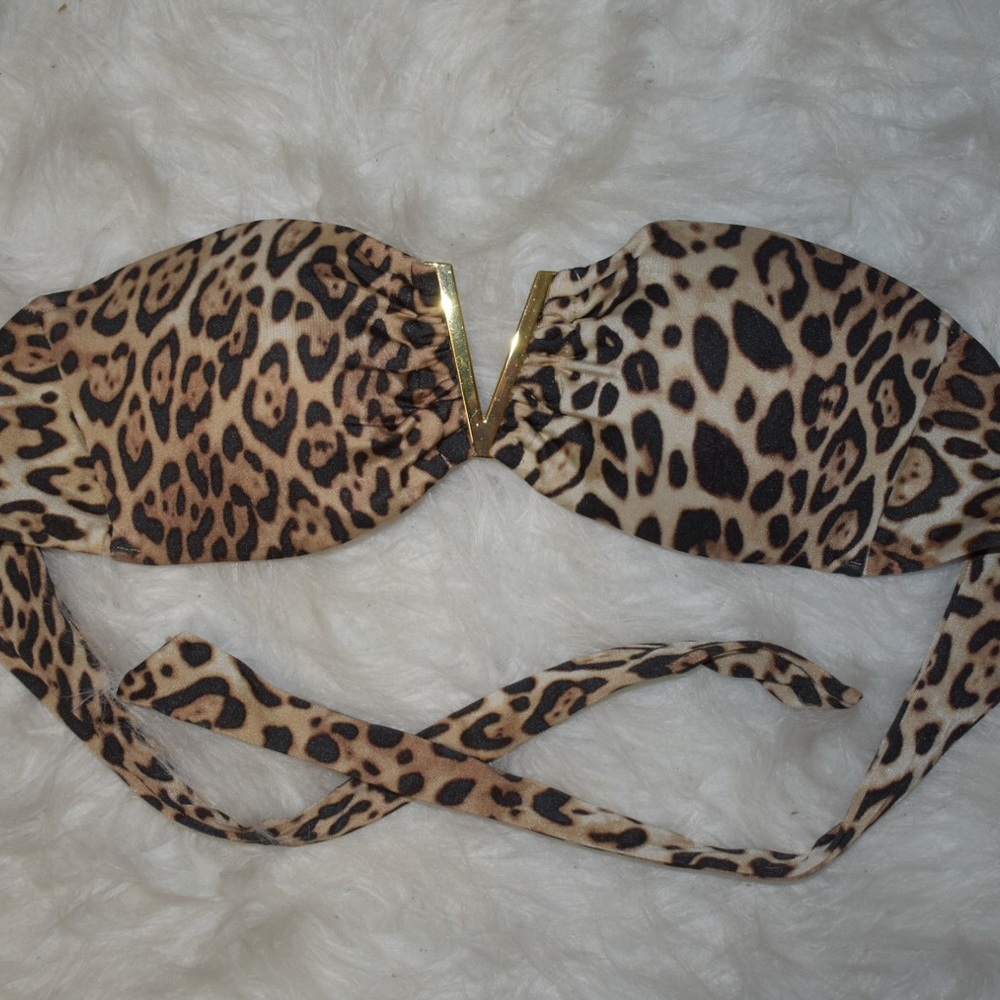 SPRING BREAK SALE 🌺🌺 VSswim bandeau top cheetah